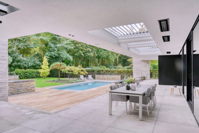 Villa met 3 inbouw lamellendaken